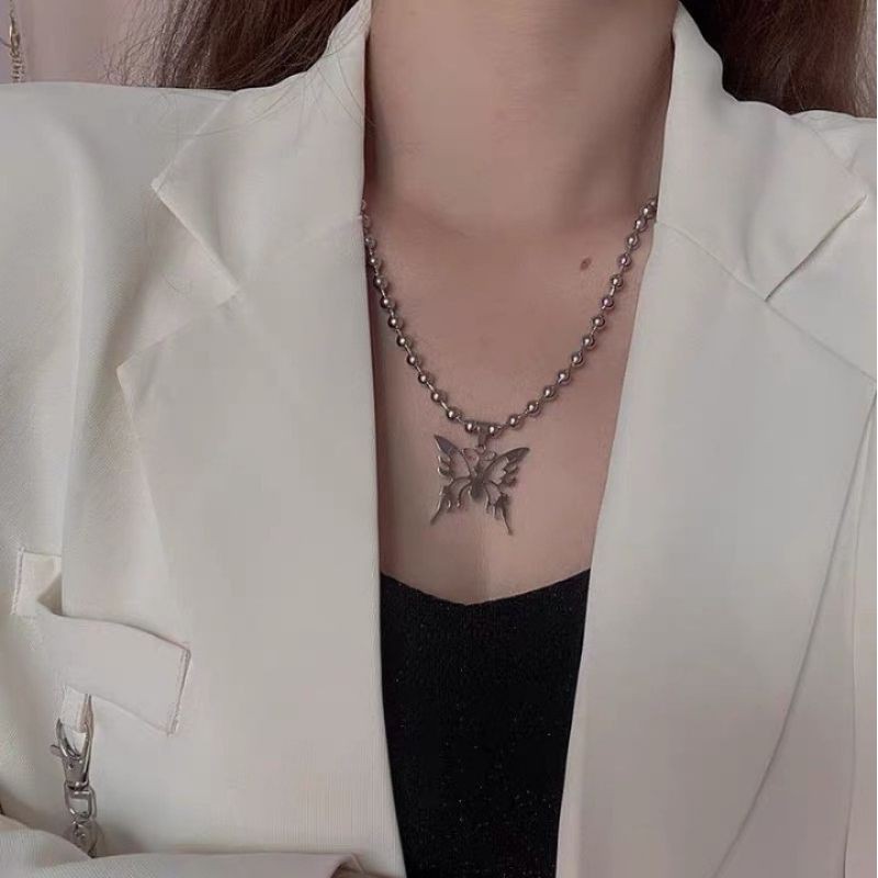 Vòng cổ bi thép titan không gỉ phối mặt hình bướm phong cách Retro dành cho nam và nữ Unisex