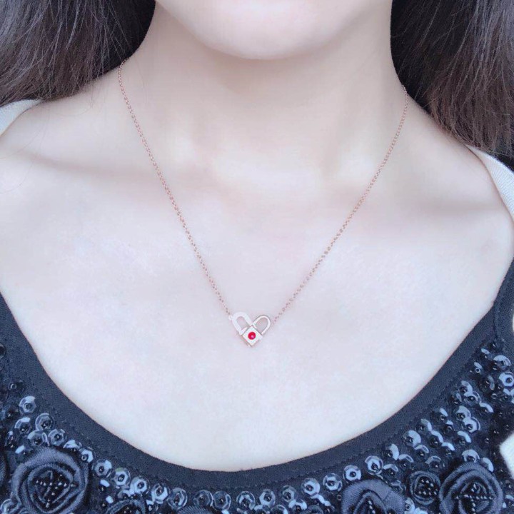 Dây Chuyền Ổ Khóa Trái Tim Đeo 2 Kiểu Titan Không Đen TT 1397