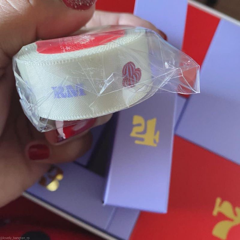 BTS 2021 HOLIDAY - RIBBON ROLL | RUY BĂNG TÊN 7 THÀNH VIÊN BTS (HÀNG OFF, SẴN)