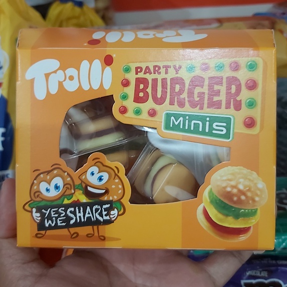 Kẹo dẻo Trolli Mini Burger Đức - 15 x 10g - Date T6/2024