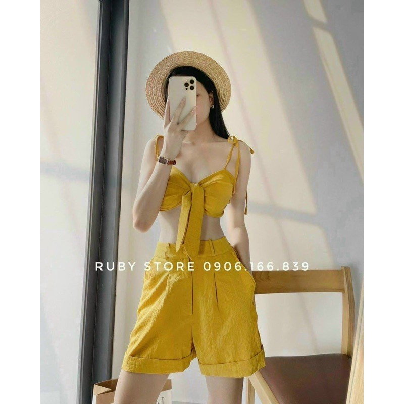 SET CROP VÀNG 2S CỘT NƠ NGỰC + SHORT | BigBuy360 - bigbuy360.vn