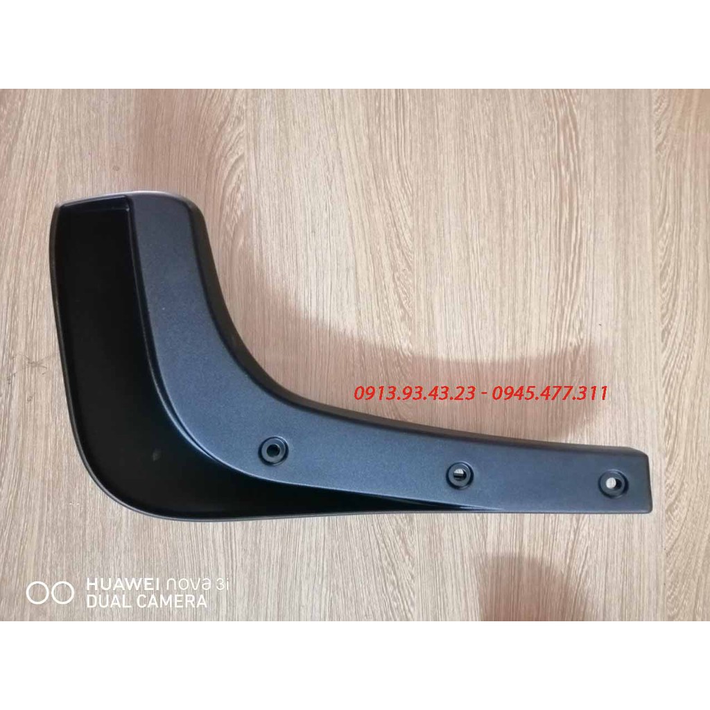 Chắn bùn bánh Kia Sedona 2011 / 2016