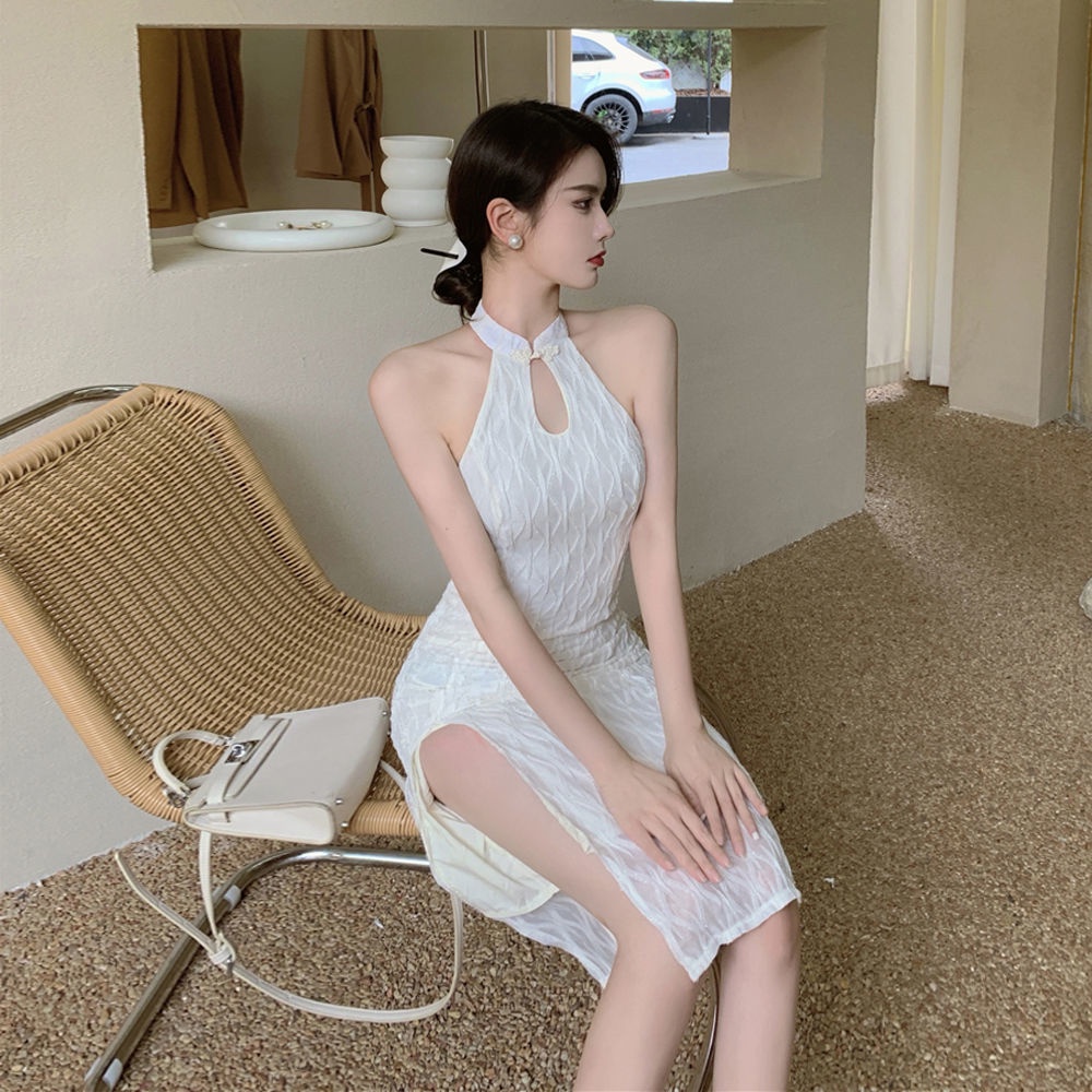 Đầm sườn xám dáng dài xẻ tà cho các nàng thích phong cách gợI cảm