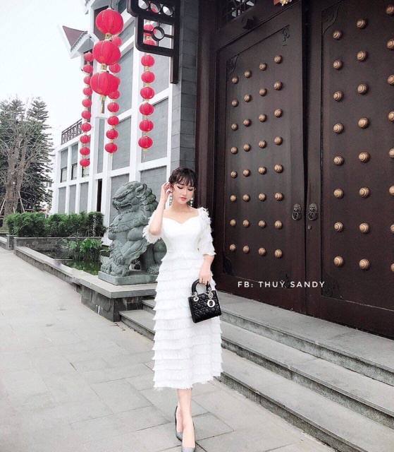 Váy trắng tầng cao cấp | BigBuy360 - bigbuy360.vn