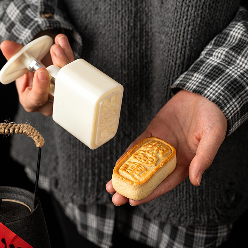 Khuôn Cắt Bánh Trung Thu Dạng Nhấn Bằng Nhựa Tiện Dụng DIY