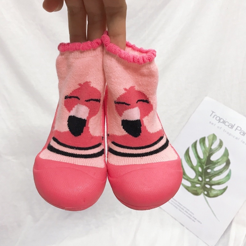 Giày bún cho bé -size:11-12-13cm hồng hình hạc