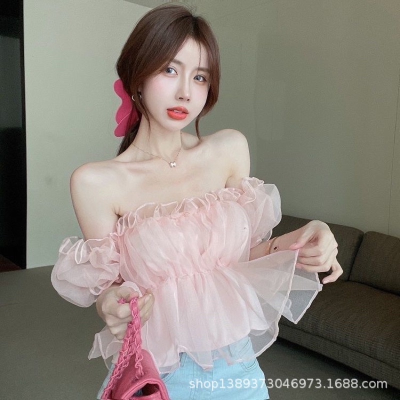 Áo croptop trễ vai tay bồng bánh bèo mùa hè 2 màu siêu cưng A1