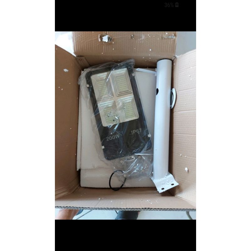 đèn đường năng lượng mặt trời 200w 100w có remot