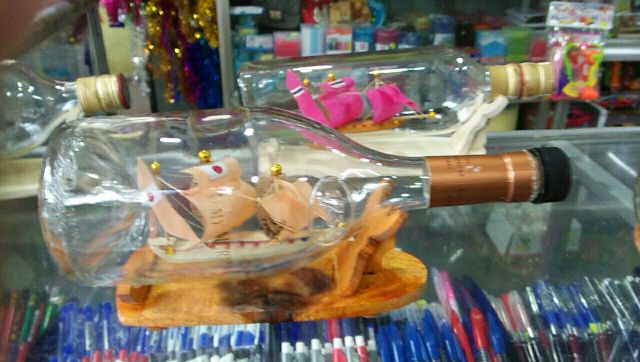 Hàng thủ công.Chiếc thuyền trong chai. | BigBuy360 - bigbuy360.vn