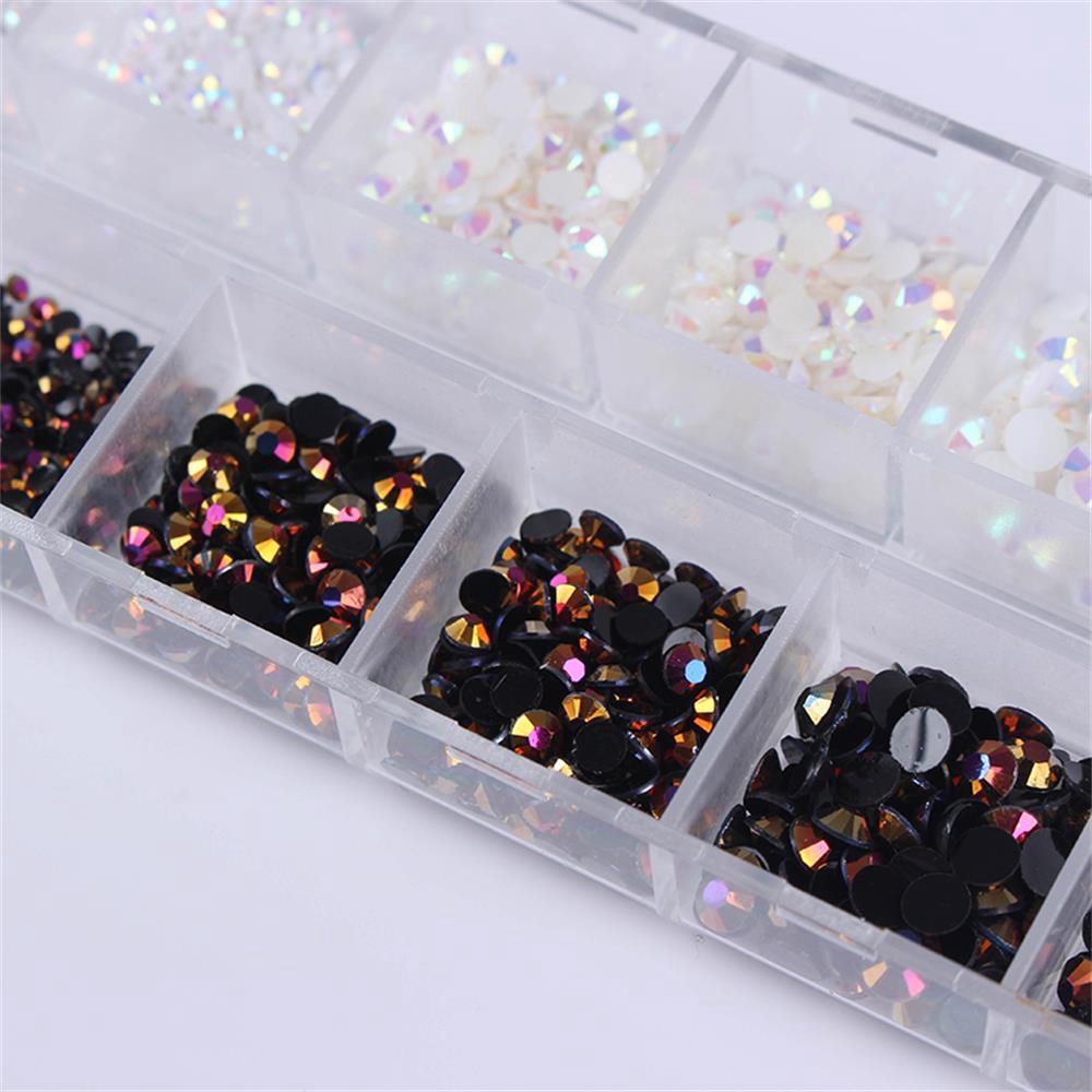 [Hàng mới về] Bộ đá đính trang trí móng tay 3D màu trắng và đen thời trang kèm bút đính đá làm đẹp