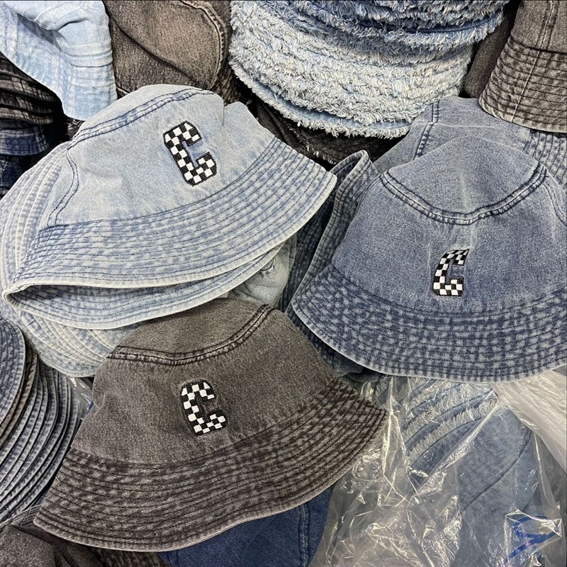 Mũ nón bucket vành rộng thêu chữ C