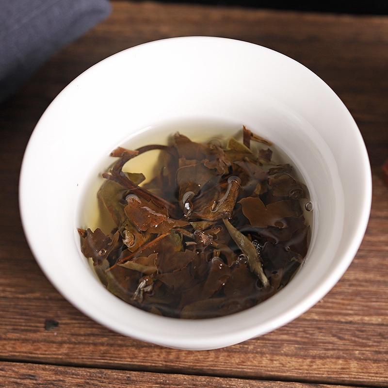 BÁNH TRÀ TRẮNG HOA MẪU ĐƠN - LÃO BẠCH TRÀ PHÚC KIẾN VÙNG NÚI CAO VÂN NAM (150 GRAM)