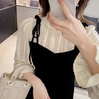 Váy Nhung Đen Phối Ren Mềm Tôn Eo