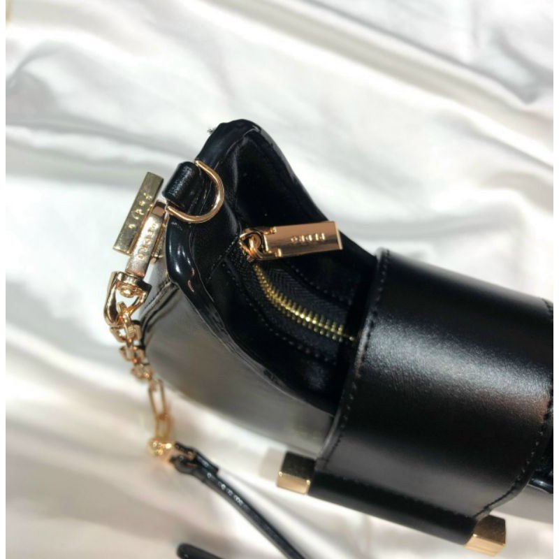 Túi Pedro đeo vai chất da chuẩn hãng