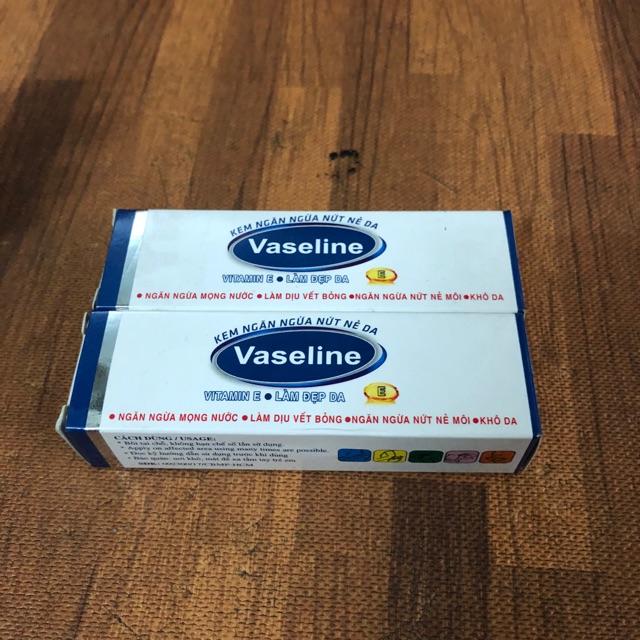 Kem ngăn ngừa nứt nẻ da Vaseline