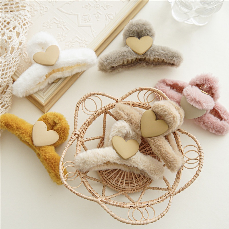 Kẹp Tóc Hình Cá Mập Nhồi Bông Dễ Thương Thời Trang Thu Đông Cho Nữ