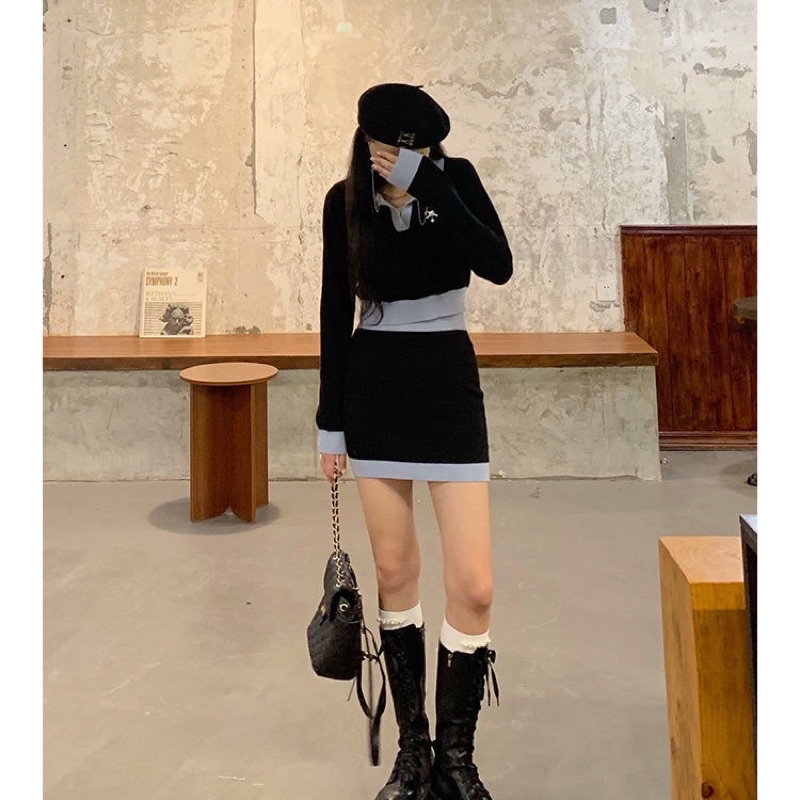 Set áo croptop tay dài cổ polo và chân váy len kiểu học sinh