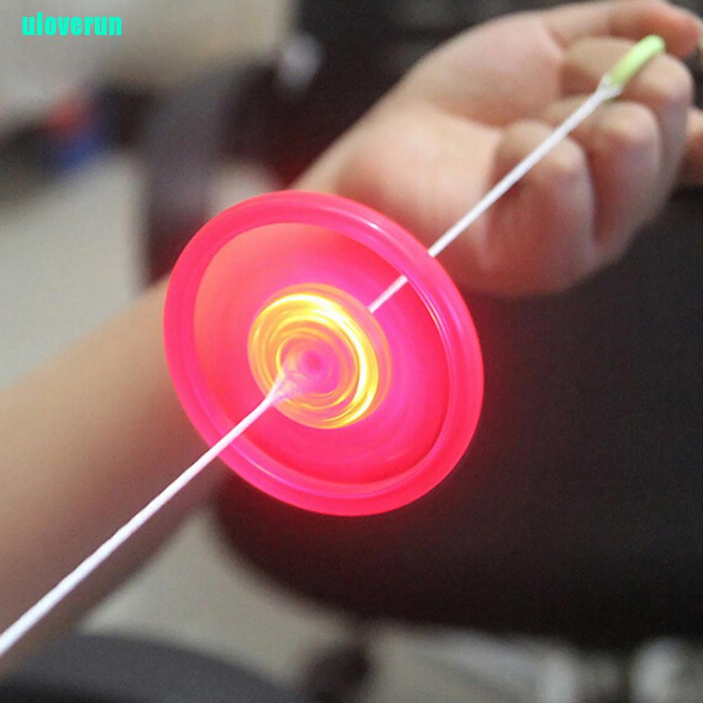 Đĩa Bay Bằng Nhựa Có Đèn LED Nhiều Màu Sắc Dành Cho Trẻ Em