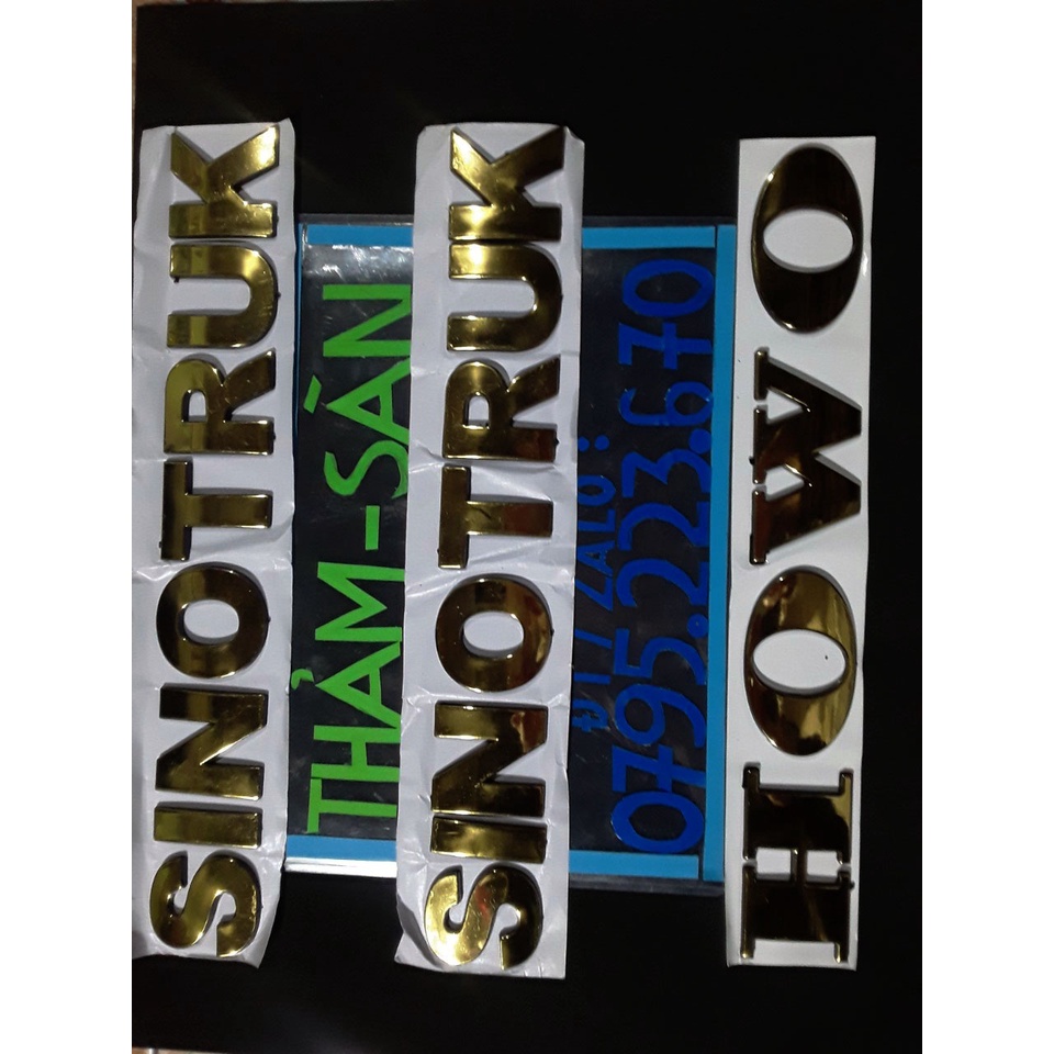 Chữ Howo, Sinotruck nhựa ABS màu Vàng