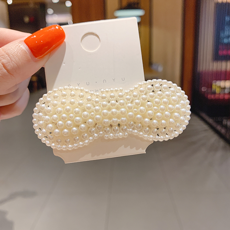 Kẹp Tóc Hình Bướm Đính Ngọc Trai Xinh Xắn Cho Nữ