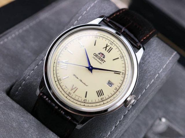 ORIENT NAM CƠ CỔ ĐIỂN