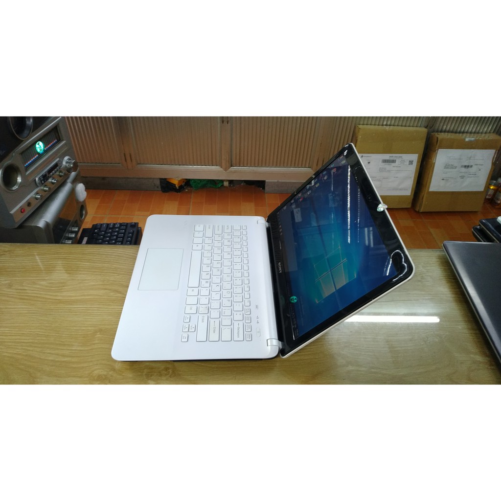 Sony Vaio dòng đẳng cấp máy đẹp chip i5 3337 RAM 4GB 500gb | BigBuy360 - bigbuy360.vn