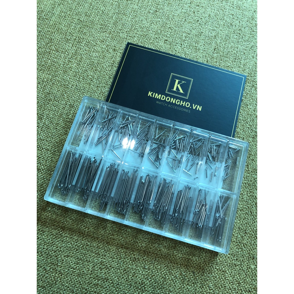 Chốt chẻ gắn các mắt dây đồng hồ bằng kim loại