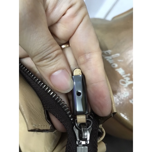 Túi da thật đeo chéo, đeo vai hiệu Pelle Borsa - used bags