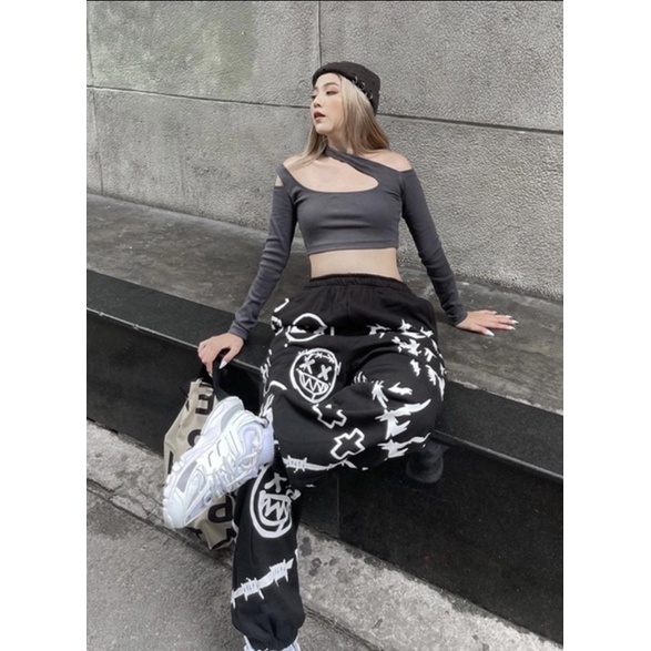 Pass áo croptop cut out Gumfresh club