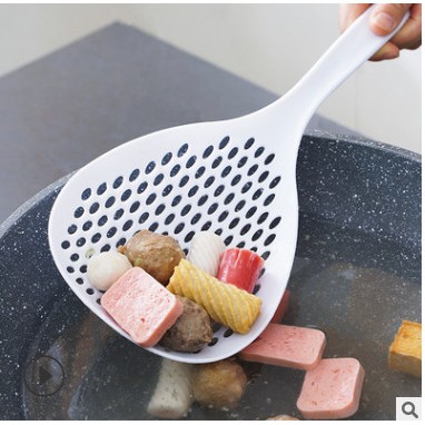Muôi Thủng Ăn Lẩu - Muỗng Nhựa Thủng Nhúng Đồ Ăn Size Lớn Chịu Nhiệt Cao - Đồ dùng nhà bếp thông minh