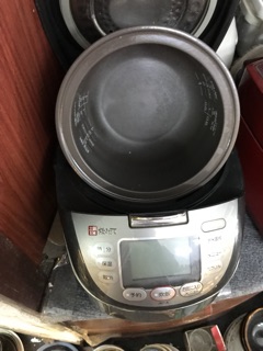 Nồi cơm điện Nhật bãi Tiger JKF-A 1l