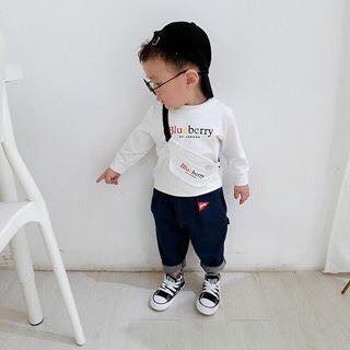 Áo Balenciaga kèm túi đeo chéo
