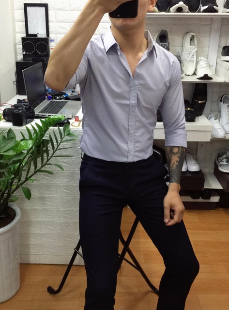 Sơ Mi Nam Dài Tay Màu Trăng chất lụa thái mịn mềm không nhăn đường chỉ may kĩ càng | BigBuy360 - bigbuy360.vn