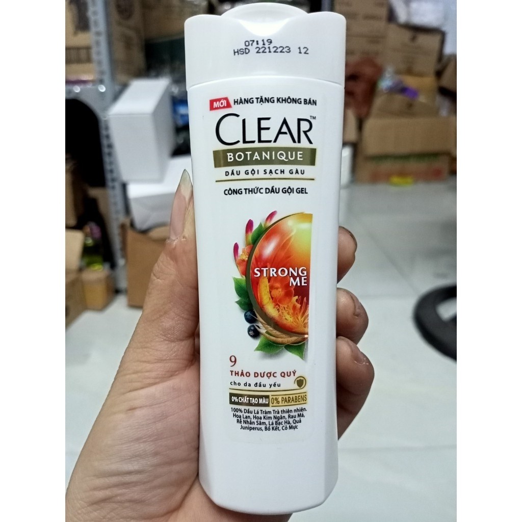 Dầu gội Clear Thảo Dược-Sạch Gàu- 70g