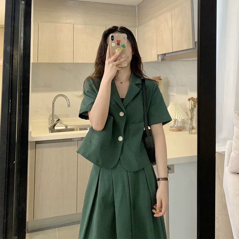 SET ÁO VEST XANH LÁ NÚT + CHÂN VÁY MIDI