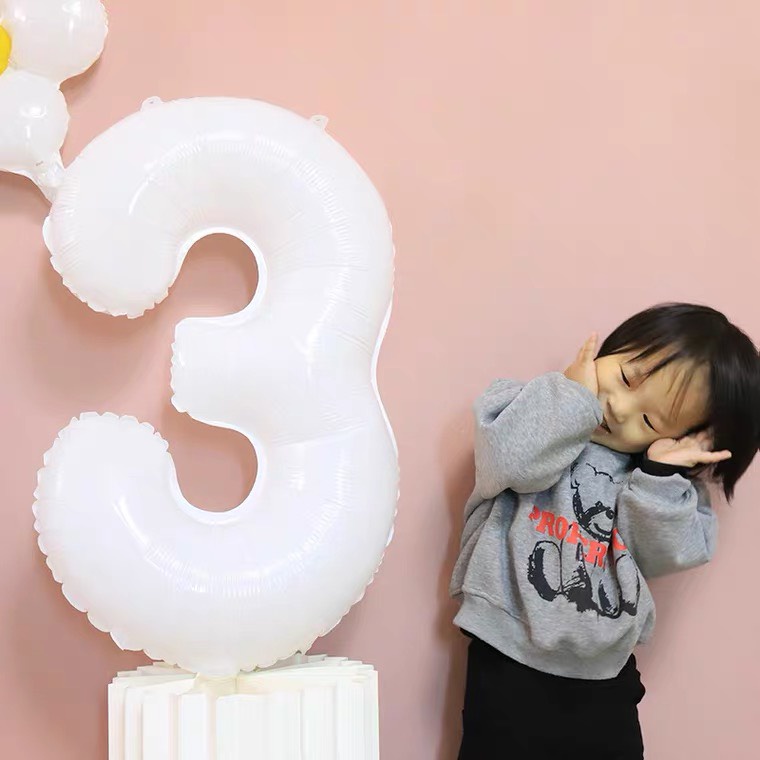 Bóng số tuổi trang trí sinh nhật màu trắng phong cách Hàn Quốc