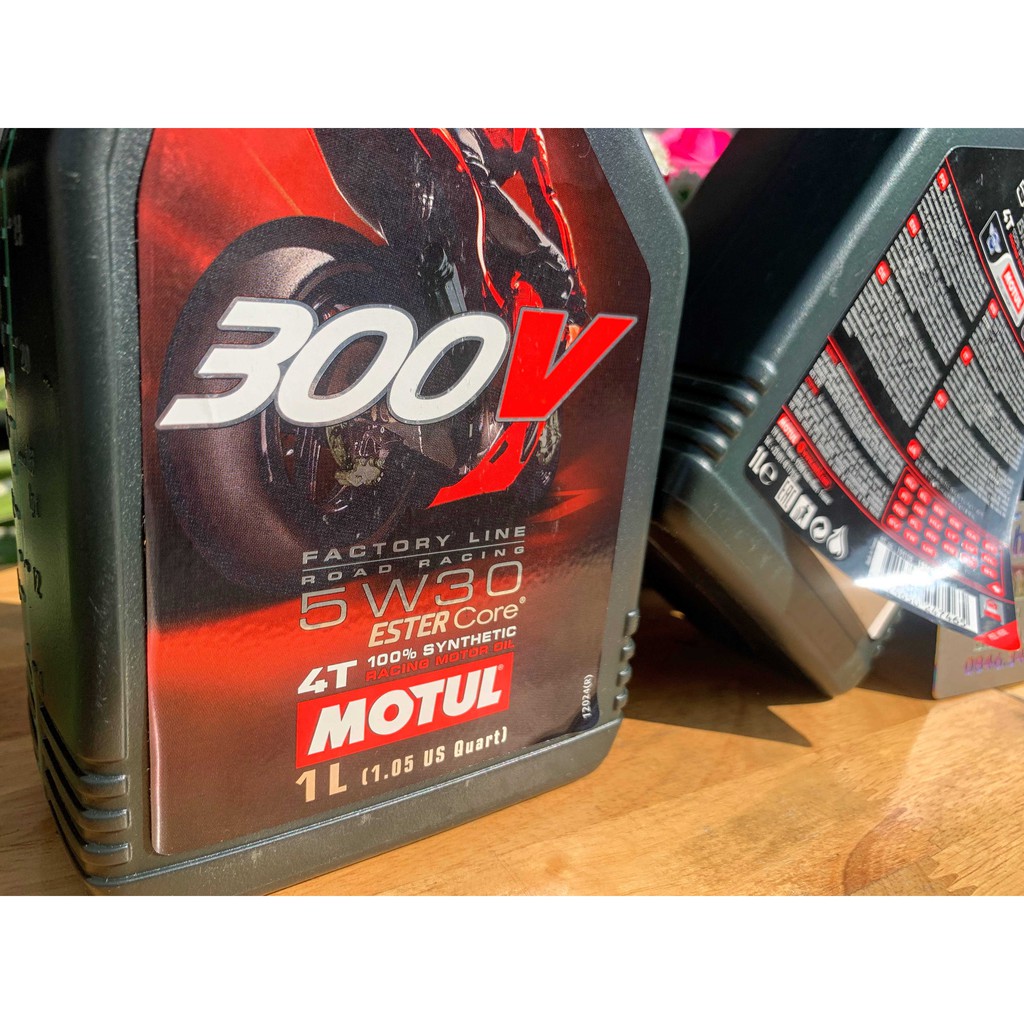 Nhớt Motul  5W30 dòng nhớt của đường đua