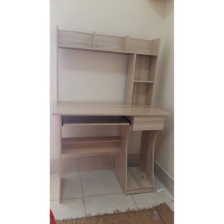 Bàn máy tính kèm kệ sách