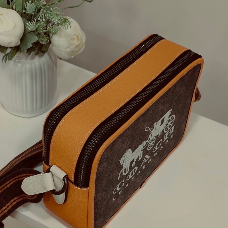 Túi Coach hộp Charter for men phong cách