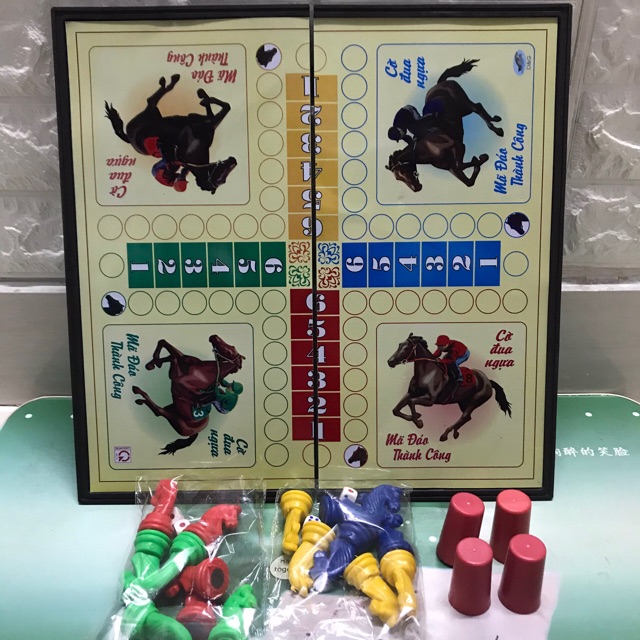 BỘ BÀN CỜ CÁ NGỰA NÂM CHÂM LOẠI TO 37cm X 37cm .