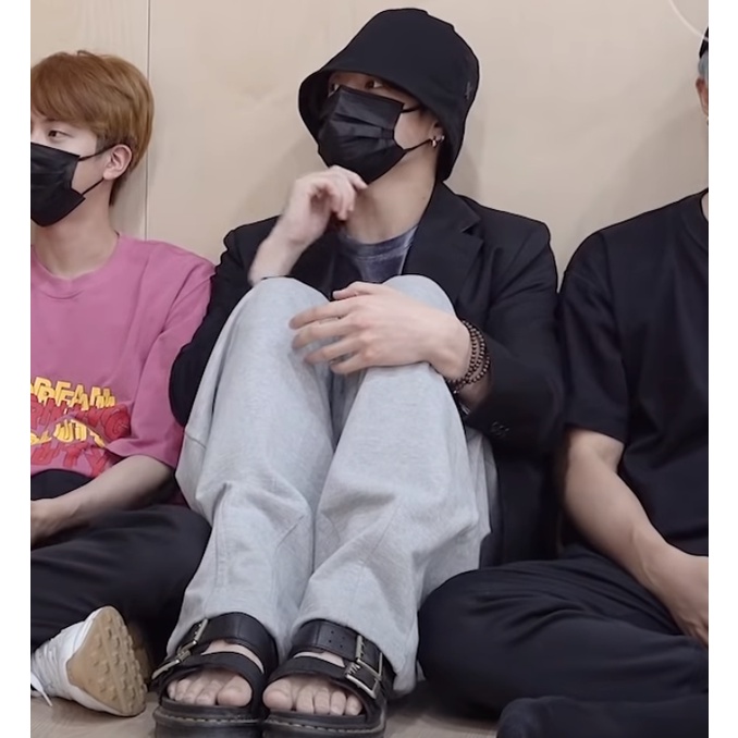 Nhãn Dán Chống Rơi overfit Màu Trắng Và Đen Phong Cách Hàn Quốc Cho Nữ