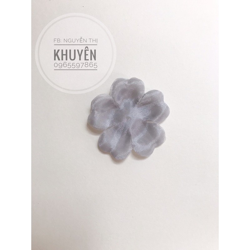 Cánh hoa voan dập sẵn