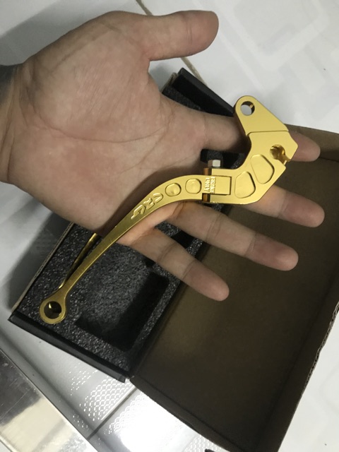 1 cặp tay thắng và tay côn CRG đủ loại cho các loại xe.3 màu đen..bạc..vàng