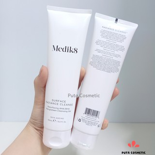 Sữa rửa mặt Medik8 Surface Radiance Cleanse