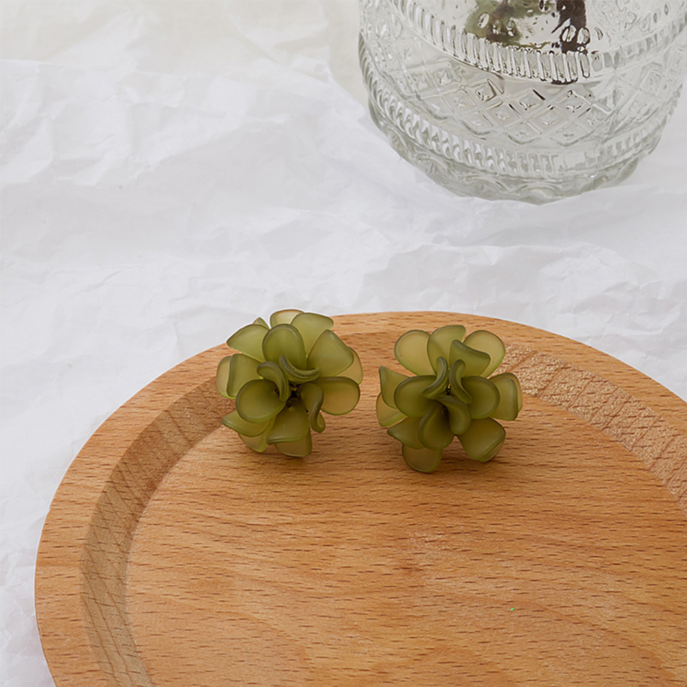 Hoa tai đinh tán hình bông hoa thời trang Hàn Quốc cho nữ