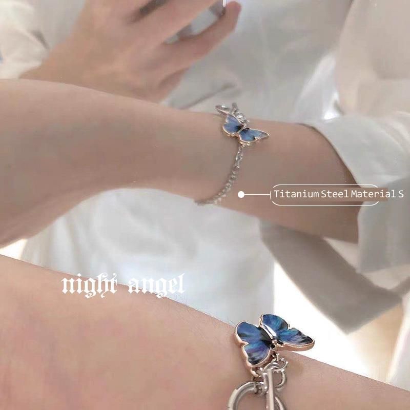 Vòng Tay Thép Titan Mặt Hình Bướm Thời Trang