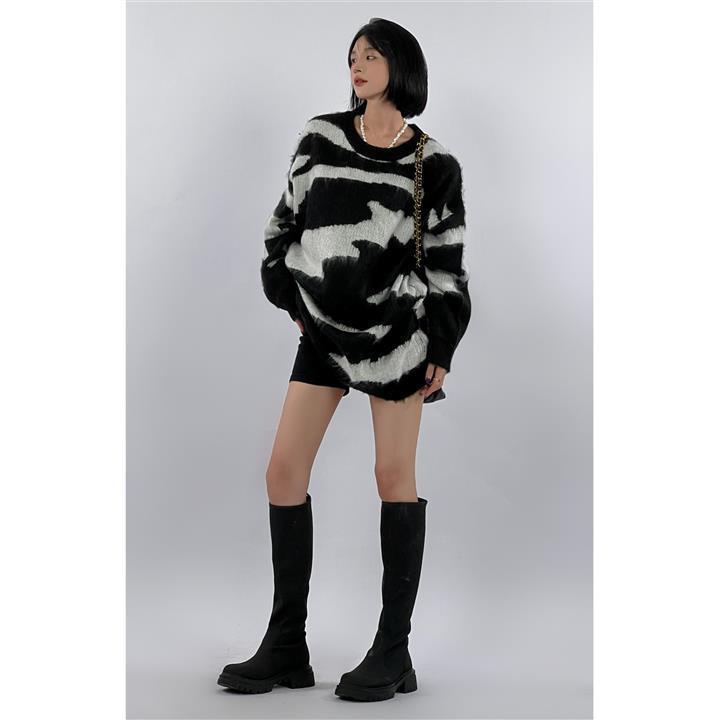 Wu Tongtong Đầm Dệt Kim Dài Qua Gối Dáng Rộng Tín Hiệu Trái Tim Flesh S Cho Nữ