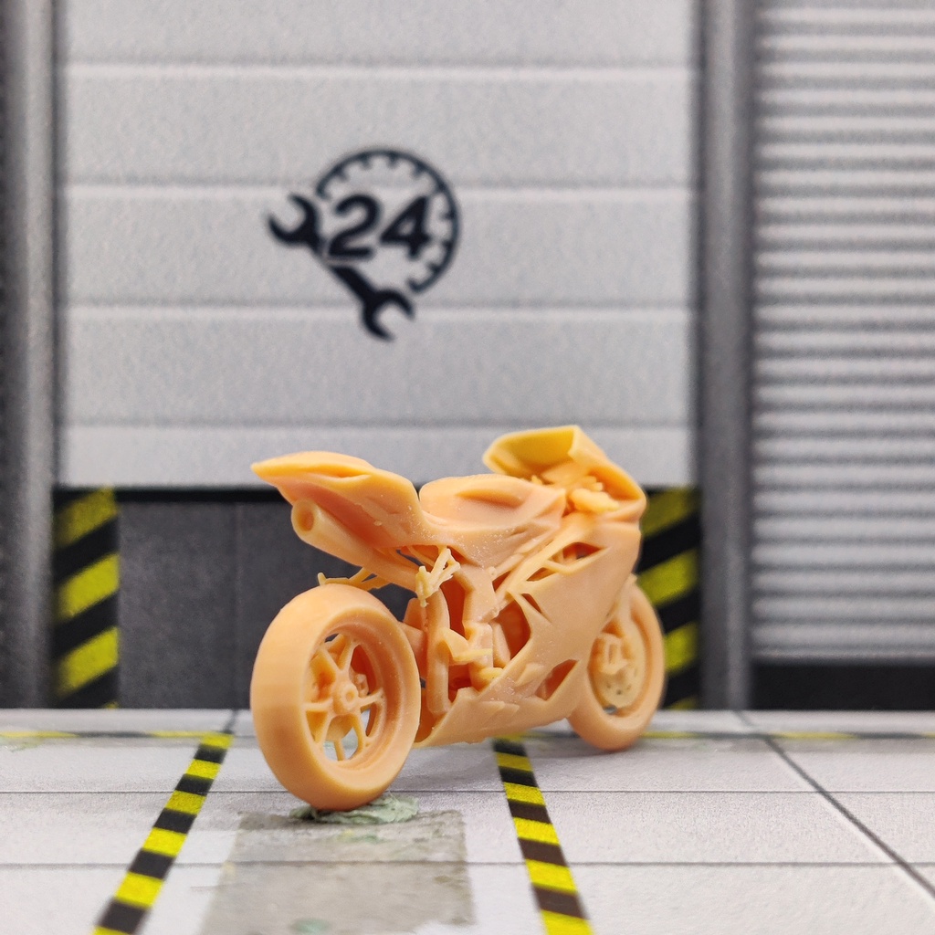 Mô Hình Xe Mô Tô Superge1 / 64 2016 Augustus F4RR T212 Chất Lượng Cao