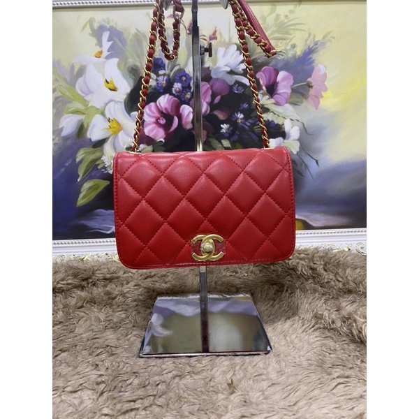 túi xách màu đỏ size 18