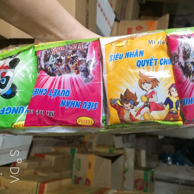 50 gói mì tôm siêu nhân